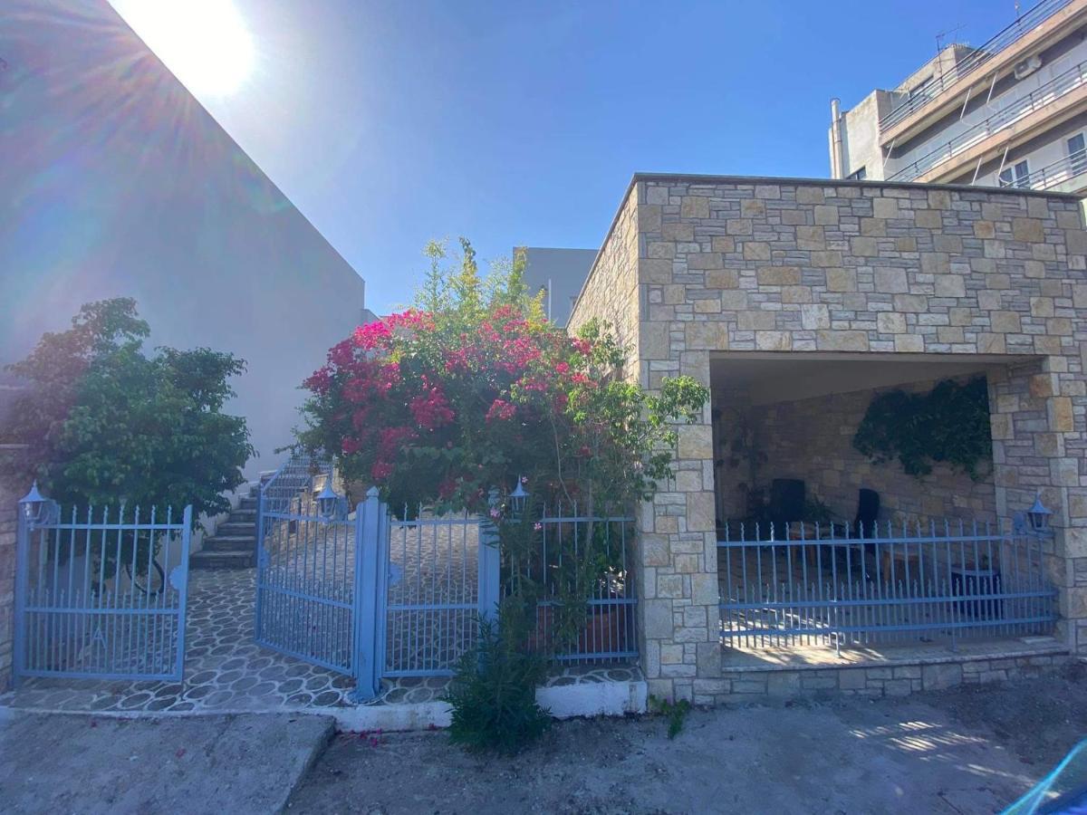 Πέτρινο Στη Θάλασσα Lägenhet Nafpaktos Exteriör bild