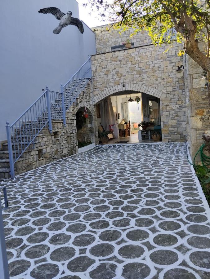 Πέτρινο Στη Θάλασσα Lägenhet Nafpaktos Exteriör bild